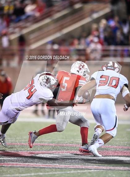 Thumbnail 3 in Cedar Hill @ Duncanville photogallery.