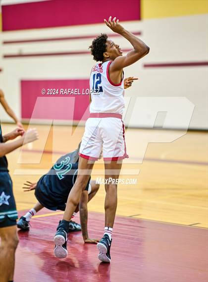 Thumbnail 1 in Iowa Colony vs. Tompkins (McDonald's Texas Invitational) photogallery.