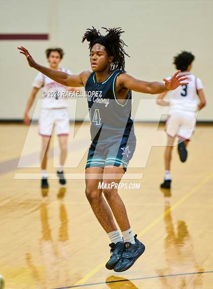 Thumbnail 3 in Iowa Colony vs. Tompkins (McDonald's Texas Invitational) photogallery.