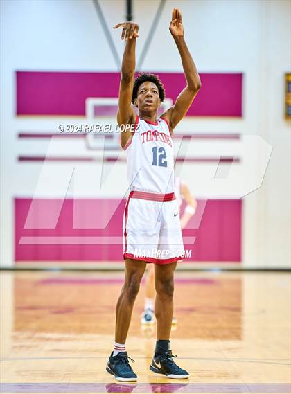 Thumbnail 3 in Iowa Colony vs. Tompkins (McDonald's Texas Invitational) photogallery.
