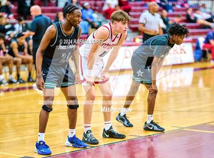 Thumbnail 3 in Iowa Colony vs. Tompkins (McDonald's Texas Invitational) photogallery.
