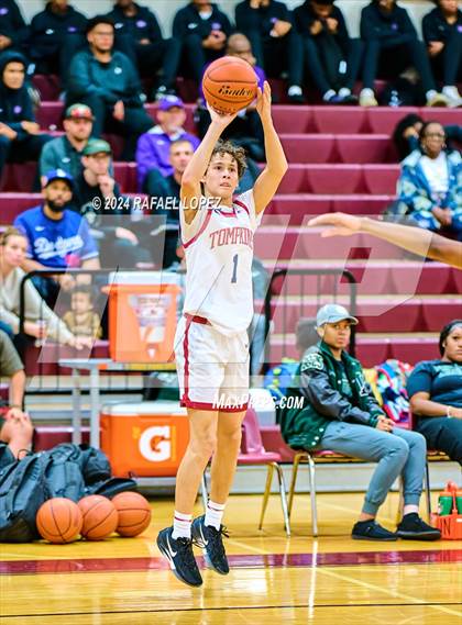 Thumbnail 1 in Iowa Colony vs. Tompkins (McDonald's Texas Invitational) photogallery.