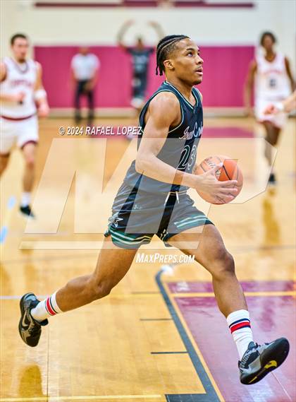 Thumbnail 2 in Iowa Colony vs. Tompkins (McDonald's Texas Invitational) photogallery.