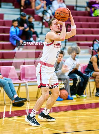 Thumbnail 3 in Iowa Colony vs. Tompkins (McDonald's Texas Invitational) photogallery.