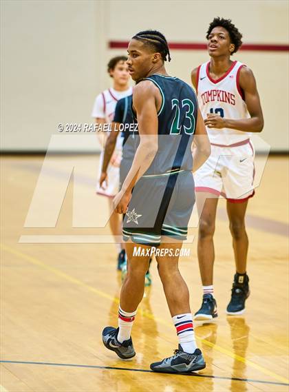 Thumbnail 2 in Iowa Colony vs. Tompkins (McDonald's Texas Invitational) photogallery.