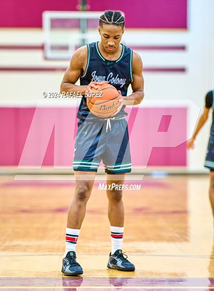 Thumbnail 2 in Iowa Colony vs. Tompkins (McDonald's Texas Invitational) photogallery.