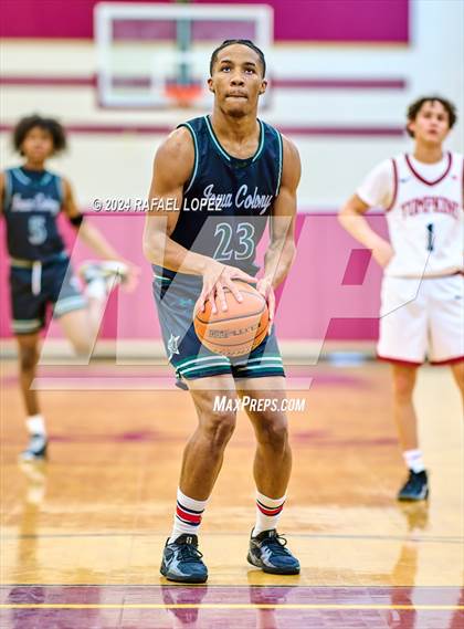 Thumbnail 3 in Iowa Colony vs. Tompkins (McDonald's Texas Invitational) photogallery.