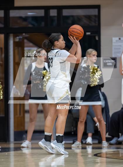 Thumbnail 2 in Indianapolis Bishop Chatard @ Noblesville photogallery.