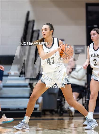 Thumbnail 2 in Indianapolis Bishop Chatard @ Noblesville photogallery.