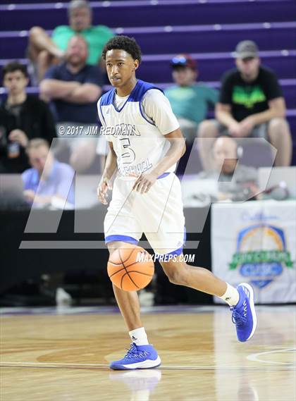 Thumbnail 2 in Archbishop Molloy vs. John Marshall (City of Palms Classic) photogallery.