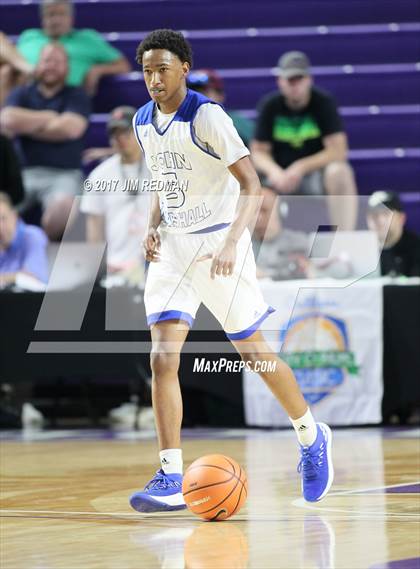 Thumbnail 1 in Archbishop Molloy vs. John Marshall (City of Palms Classic) photogallery.