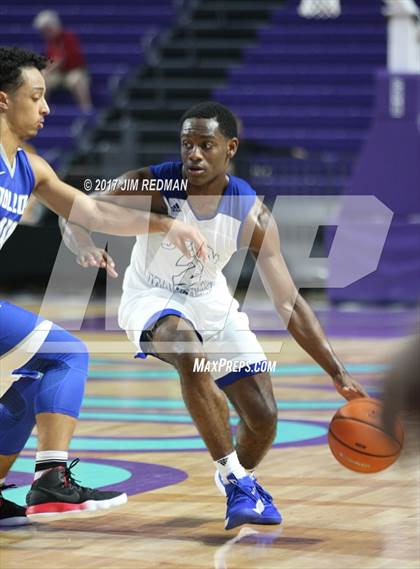 Thumbnail 1 in Archbishop Molloy vs. John Marshall (City of Palms Classic) photogallery.