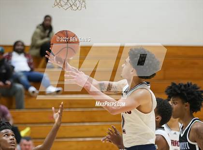 Thumbnail 3 in Sandy Creek vs Meadowcreek (Holiday Hoopsgiving Tournament) photogallery.