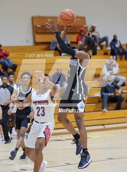 Thumbnail 2 in Sandy Creek vs Meadowcreek (Holiday Hoopsgiving Tournament) photogallery.