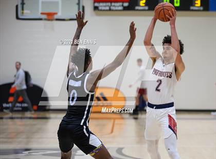 Thumbnail 3 in Sandy Creek vs Meadowcreek (Holiday Hoopsgiving Tournament) photogallery.