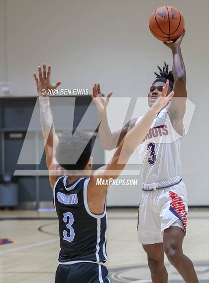 Thumbnail 1 in Sandy Creek vs Meadowcreek (Holiday Hoopsgiving Tournament) photogallery.
