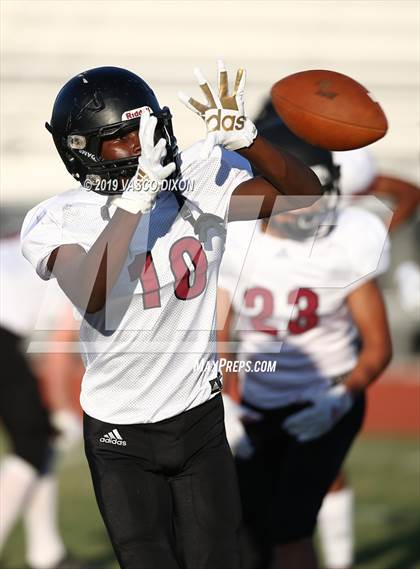 Thumbnail 1 in FR: Red Mountain @ Westview photogallery.