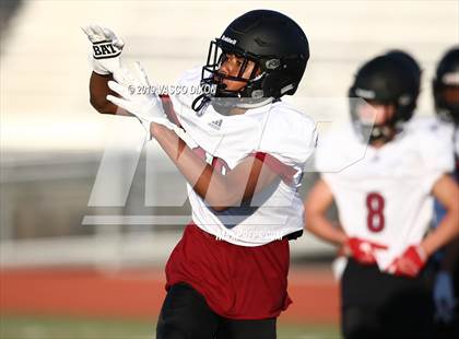 Thumbnail 3 in FR: Red Mountain @ Westview photogallery.