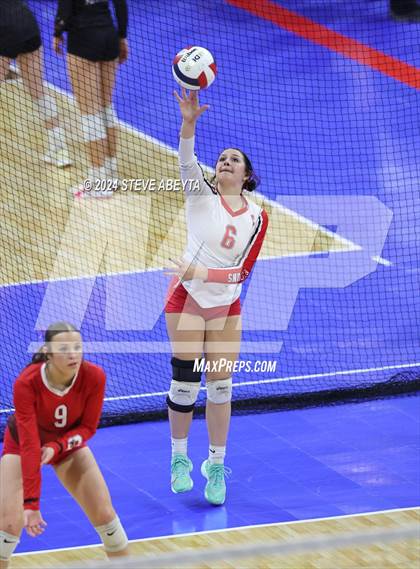 Thumbnail 2 in Gunnison vs. Centauri (CHSAA 3A 1st Round) photogallery.