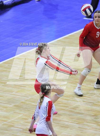 Thumbnail 2 in Gunnison vs. Centauri (CHSAA 3A 1st Round) photogallery.