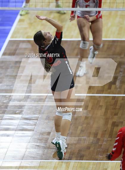 Thumbnail 3 in Gunnison vs. Centauri (CHSAA 3A 1st Round) photogallery.