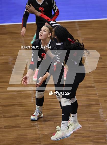 Thumbnail 2 in Gunnison vs. Centauri (CHSAA 3A 1st Round) photogallery.