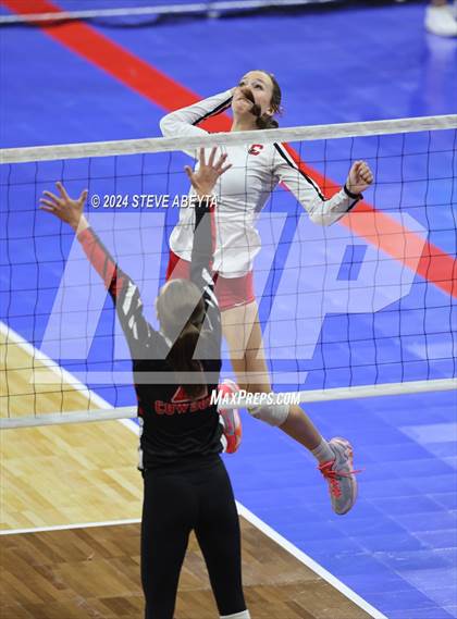 Thumbnail 1 in Gunnison vs. Centauri (CHSAA 3A 1st Round) photogallery.