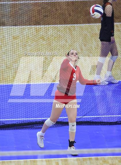 Thumbnail 3 in Gunnison vs. Centauri (CHSAA 3A 1st Round) photogallery.