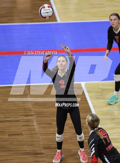 Thumbnail 2 in Gunnison vs. Centauri (CHSAA 3A 1st Round) photogallery.