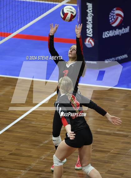 Thumbnail 3 in Gunnison vs. Centauri (CHSAA 3A 1st Round) photogallery.