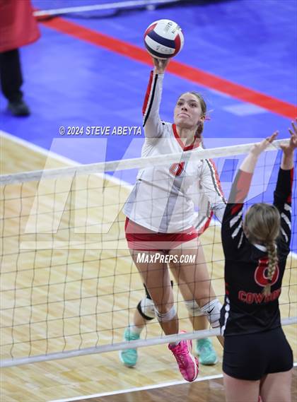 Thumbnail 3 in Gunnison vs. Centauri (CHSAA 3A 1st Round) photogallery.