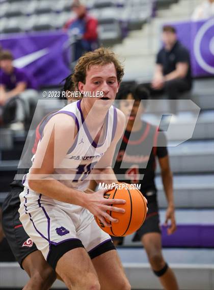 Thumbnail 2 in Owasso vs. Fayetteville (Hoopin on the Hill) photogallery.