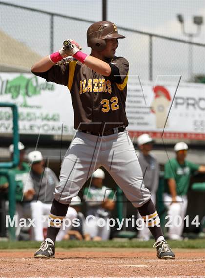 Thumbnail 3 in Golden West vs. Dinuba (CIF CS D3 Final) photogallery.