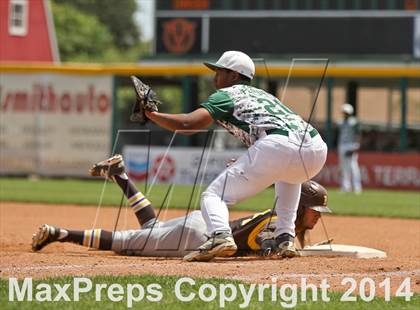 Thumbnail 2 in Golden West vs. Dinuba (CIF CS D3 Final) photogallery.