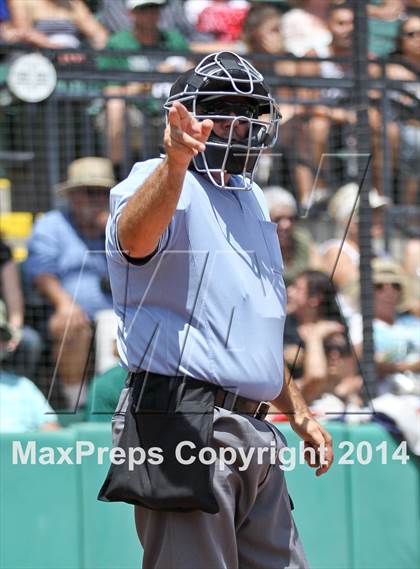 Thumbnail 1 in Golden West vs. Dinuba (CIF CS D3 Final) photogallery.