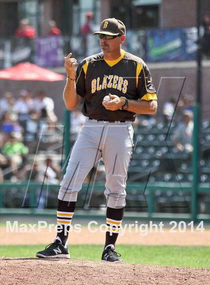 Thumbnail 3 in Golden West vs. Dinuba (CIF CS D3 Final) photogallery.