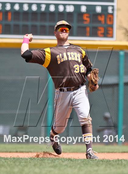 Thumbnail 3 in Golden West vs. Dinuba (CIF CS D3 Final) photogallery.