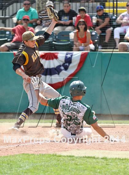 Thumbnail 3 in Golden West vs. Dinuba (CIF CS D3 Final) photogallery.