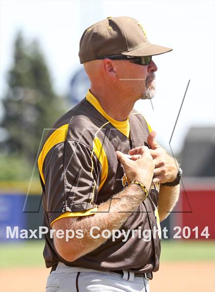 Thumbnail 2 in Golden West vs. Dinuba (CIF CS D3 Final) photogallery.