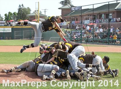 Thumbnail 3 in Golden West vs. Dinuba (CIF CS D3 Final) photogallery.