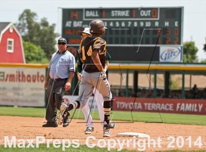 Thumbnail 3 in Golden West vs. Dinuba (CIF CS D3 Final) photogallery.