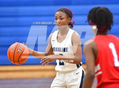 Thumbnail 3 in A.J. Ellender @ Ursuline Academy photogallery.