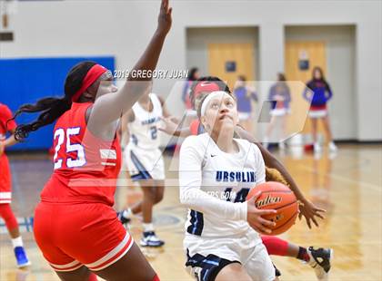 Thumbnail 1 in A.J. Ellender @ Ursuline Academy photogallery.