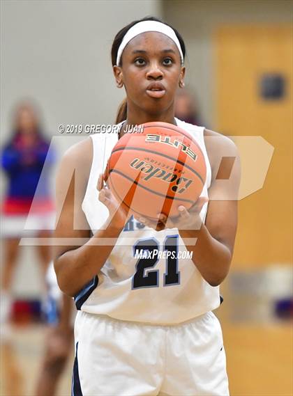 Thumbnail 3 in A.J. Ellender @ Ursuline Academy photogallery.