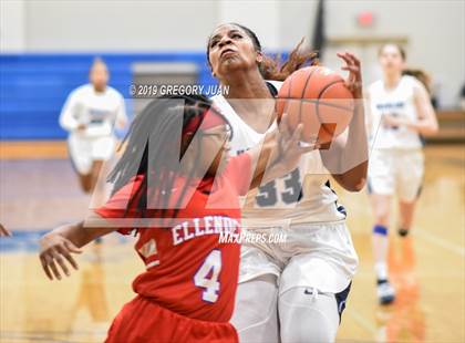 Thumbnail 3 in A.J. Ellender @ Ursuline Academy photogallery.