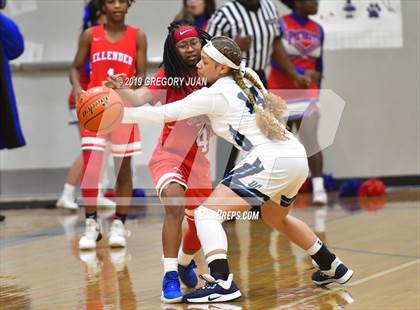 Thumbnail 1 in A.J. Ellender @ Ursuline Academy photogallery.