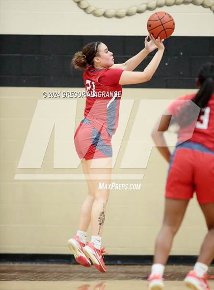 Thumbnail 2 in Ryan vs Mansfield Timberview (UIL 5A Basketball Regional Quarterfinals) photogallery.
