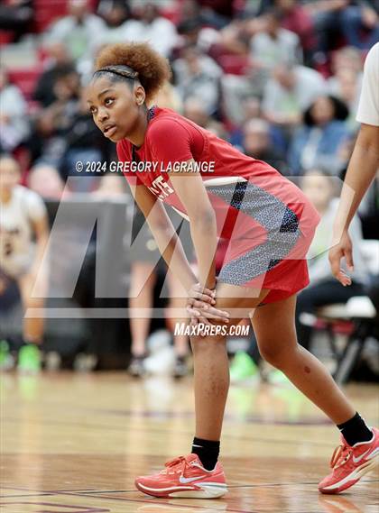 Thumbnail 1 in Ryan vs Mansfield Timberview (UIL 5A Basketball Regional Quarterfinals) photogallery.