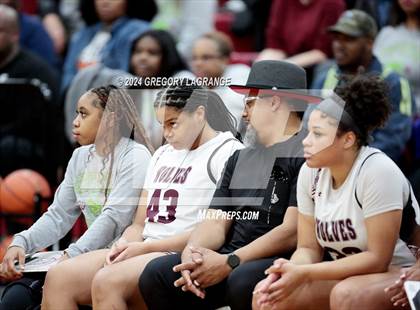 Thumbnail 2 in Ryan vs Mansfield Timberview (UIL 5A Basketball Regional Quarterfinals) photogallery.