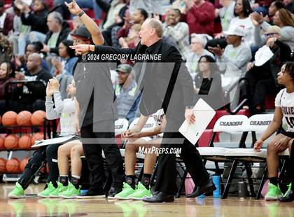 Thumbnail 2 in Ryan vs Mansfield Timberview (UIL 5A Basketball Regional Quarterfinals) photogallery.